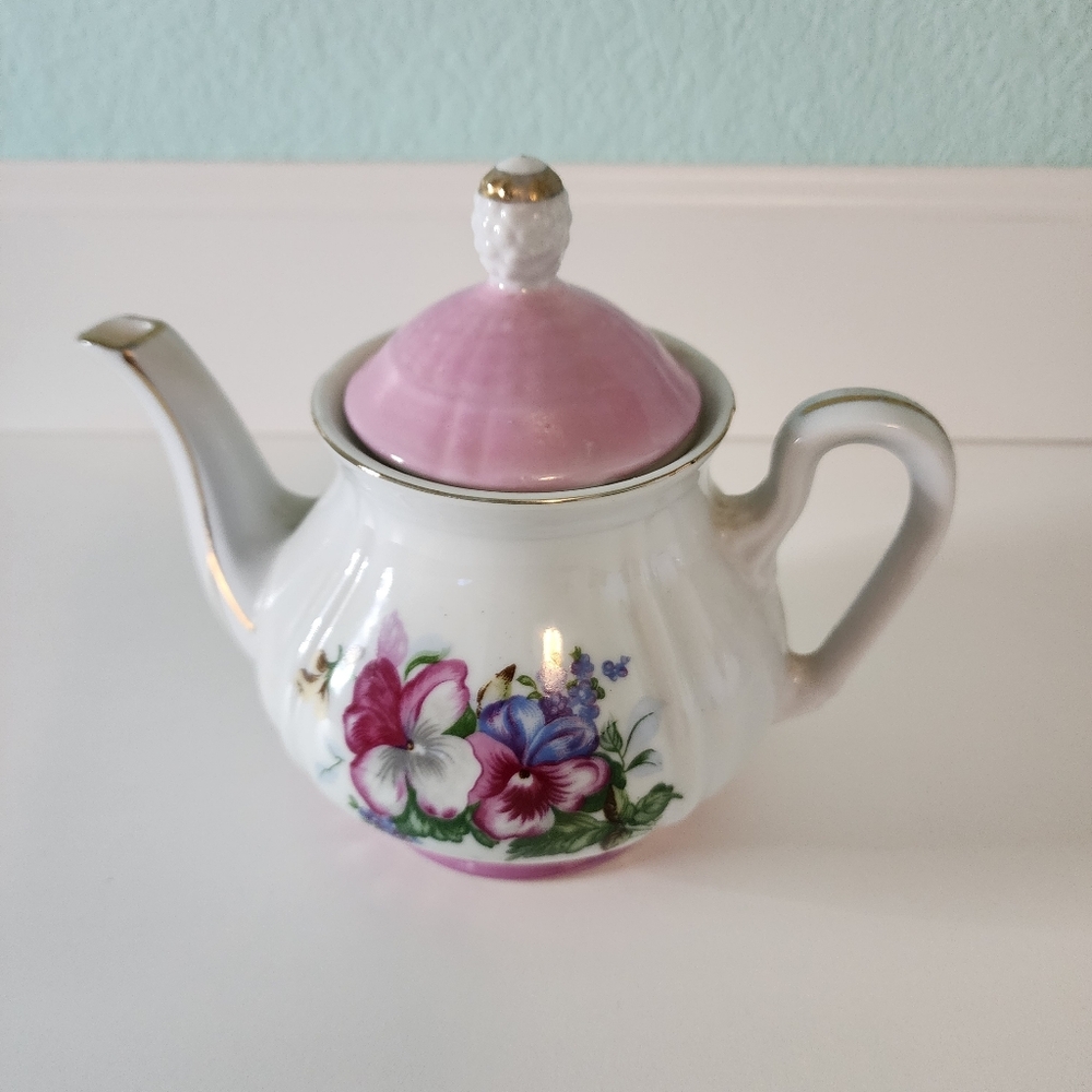 Vintage Teapot Pink Pansy Floral Motif